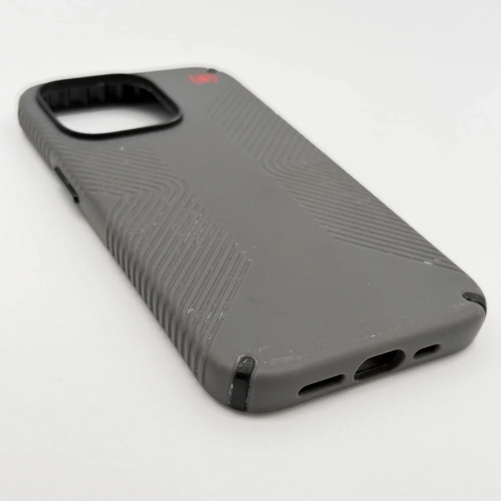 Speck Phone Case iPhone 13 Pro 6.1 MagSafe Presidio2 Grip